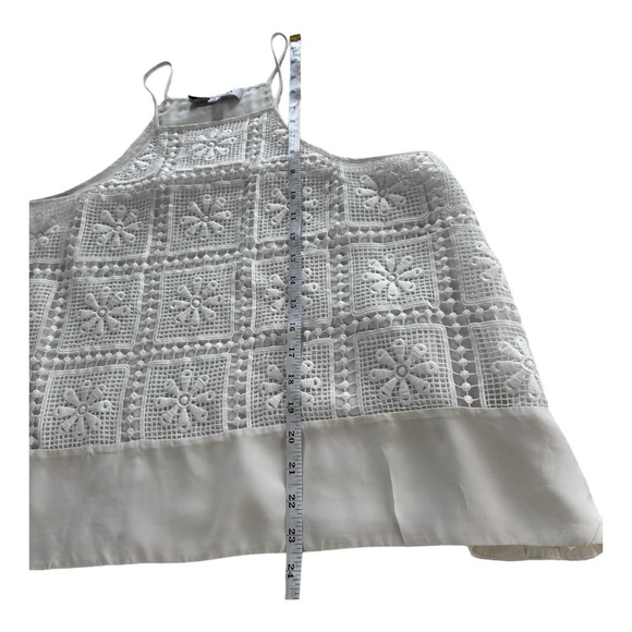 ELIZABETH and JAMES Ivory Sleeveless Floral Crochet  Tank Top Size Large - Picture 9 of 10